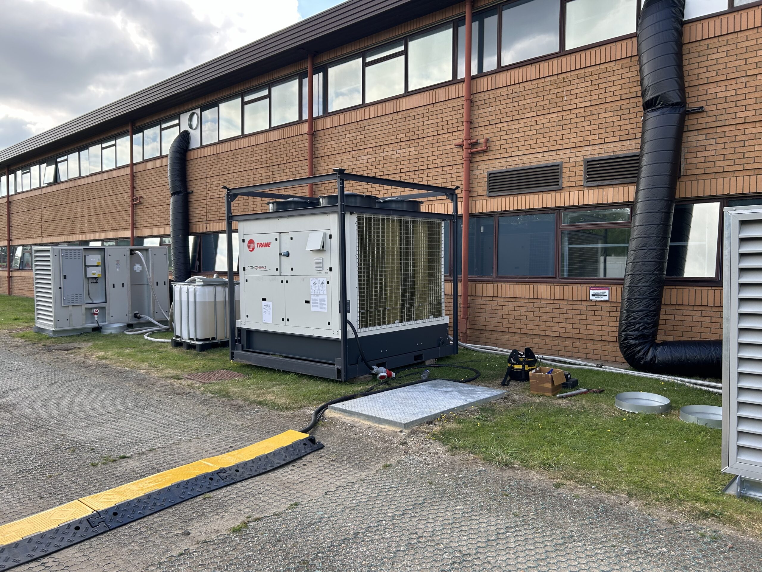 government facility chiller hire