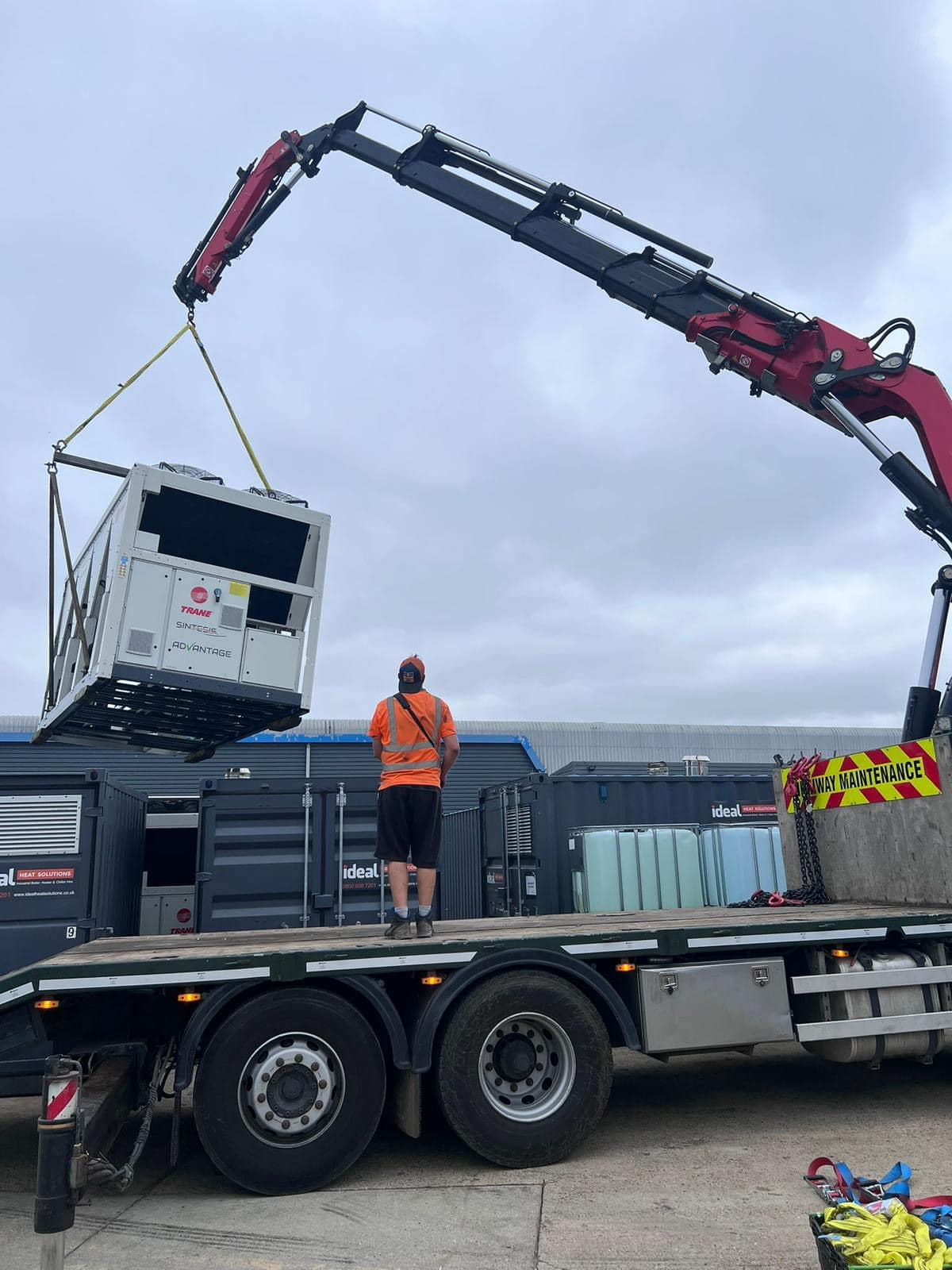 chiller hire, emergency chiller hire, cooling solutions. chiller contingency planning